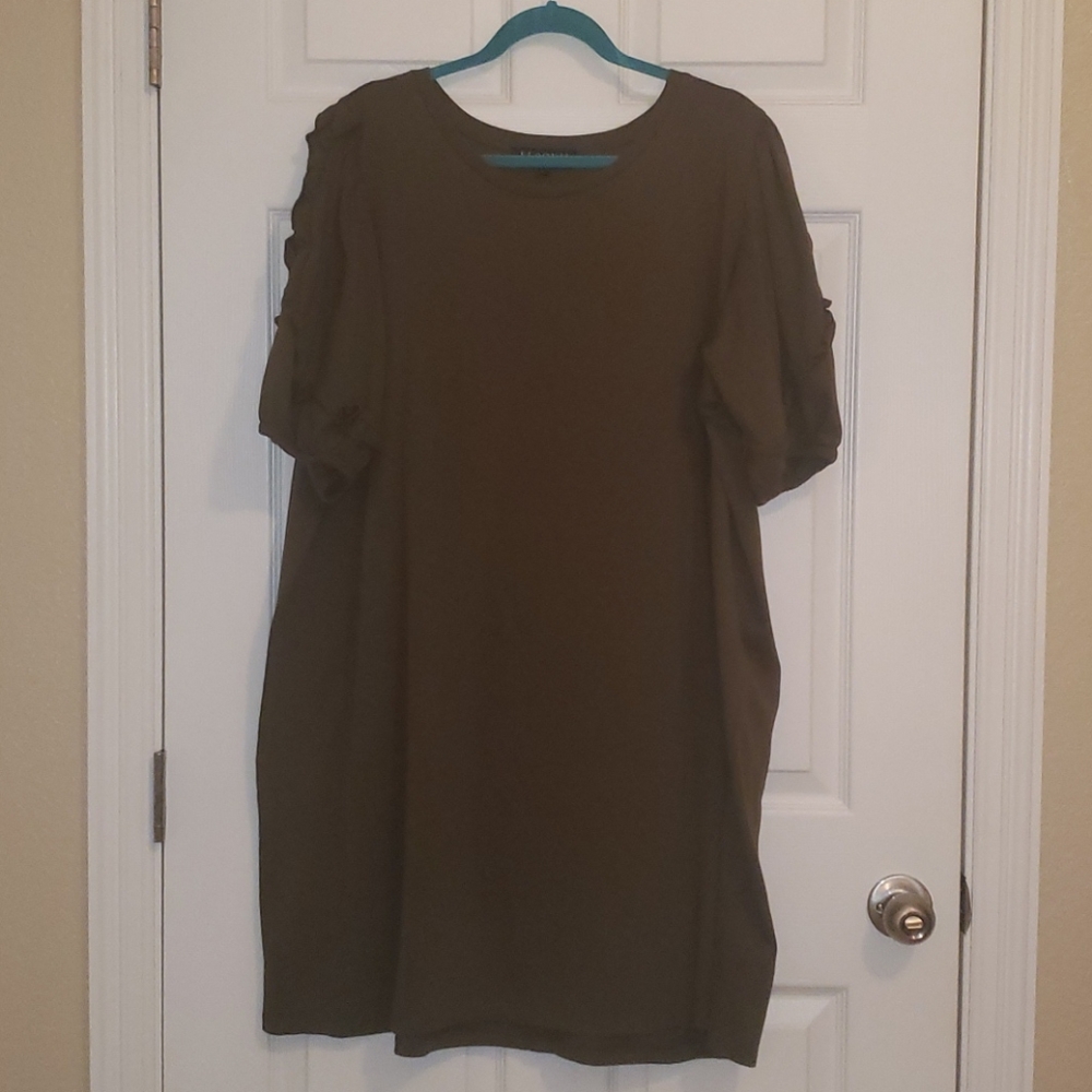 ELOQUII ruffle puff sleeve Shift dress!!